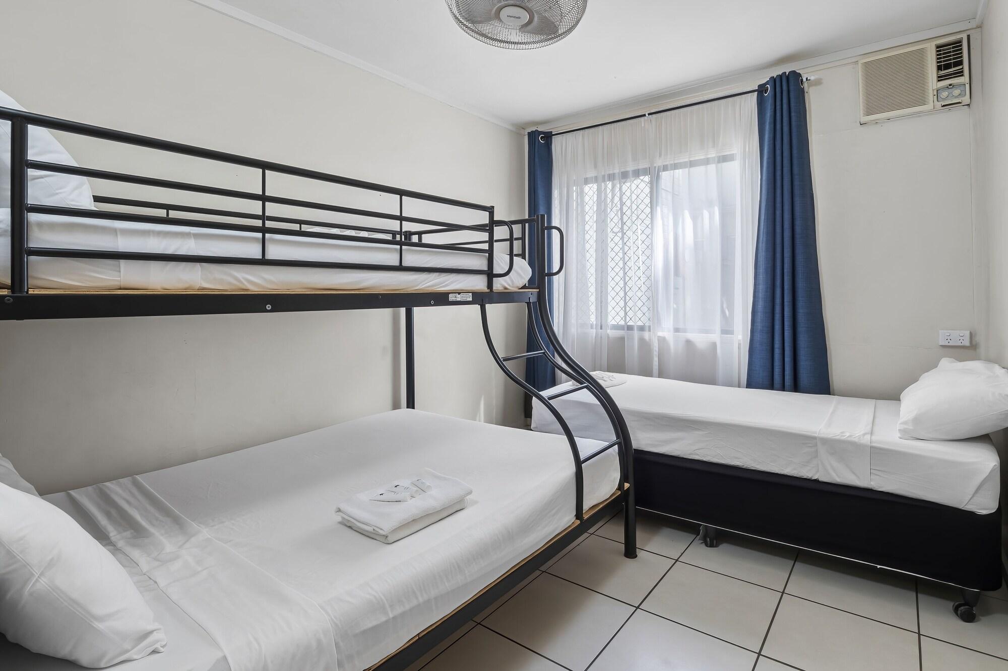 Hotel Tropiq Кэрнс Экстерьер фото